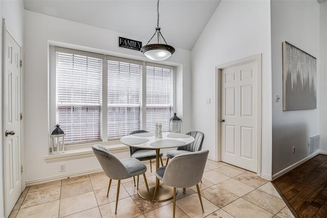 Building Photo - 3764 Lakeway Ct