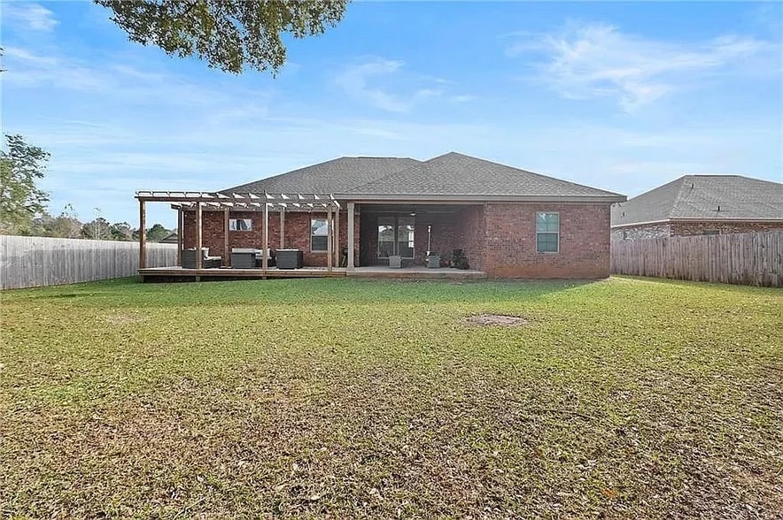 Building Photo - 9760 Maxwell Run