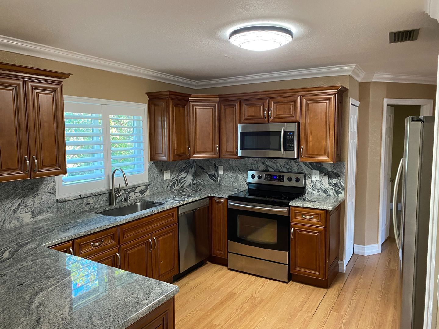 Building Photo - COMING SOON: Gorgeous, remodeled DIRECT ACCESS: 3 bedroom 2 bathroom water front home