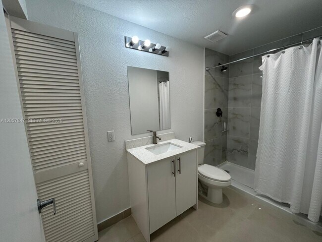 Building Photo - 25814 SW 144th Ct