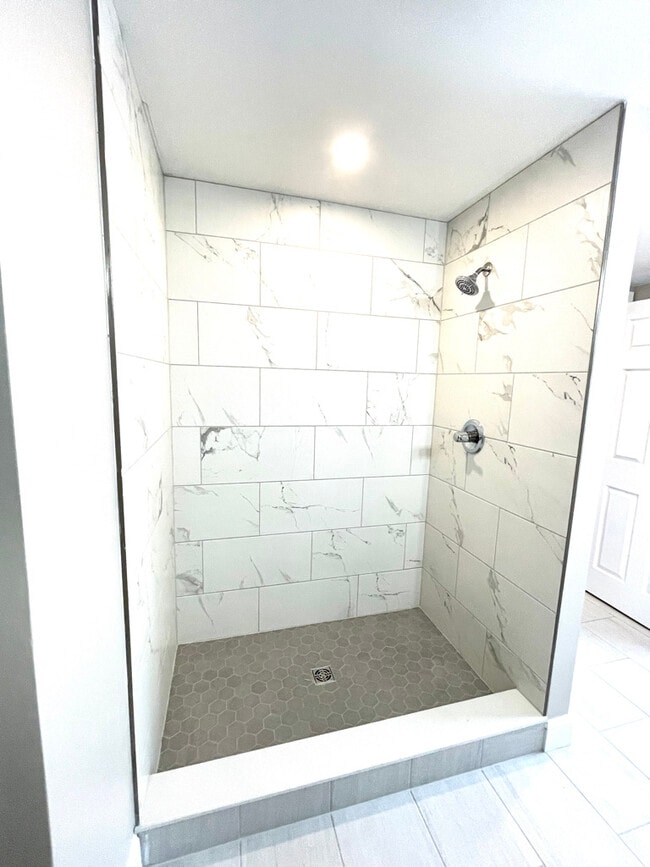 Building Photo - 4680 Umbria St