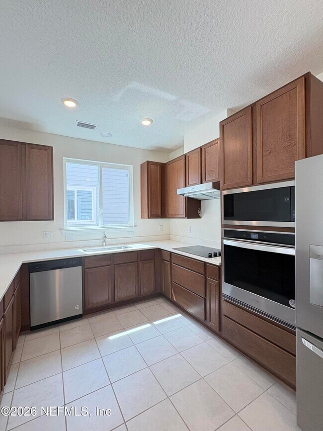 Building Photo - 302 Rambling Brk Trl