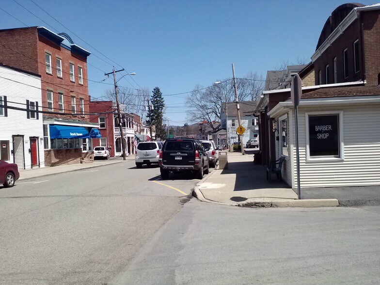 Building Photo - 5 Union St