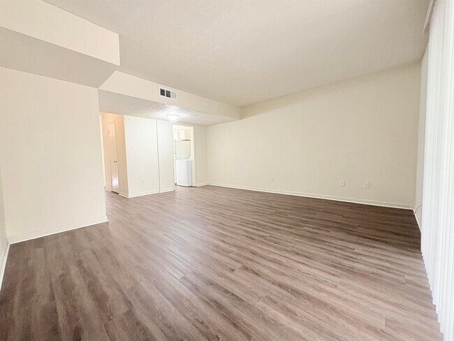 Building Photo - 1734 Hartsfield Rd