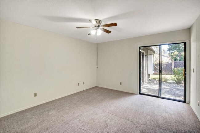 Building Photo - Spacious 4 Bedroom Home in Gated Somerset Hills – 3-Car Garage & Large Backyard