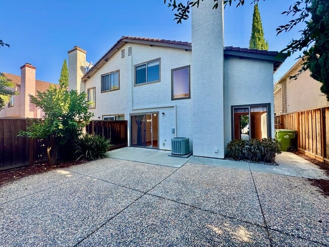 Building Photo - 1573 Timber Creek Dr