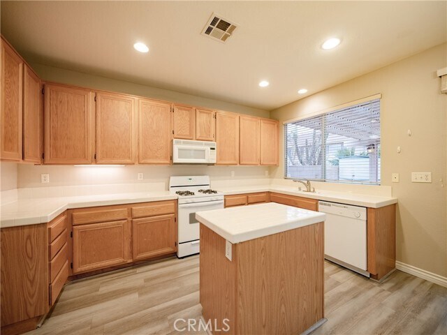 Building Photo - 5896 Sawgrass Way