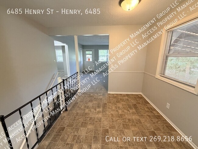 Building Photo - 6485 Henry St