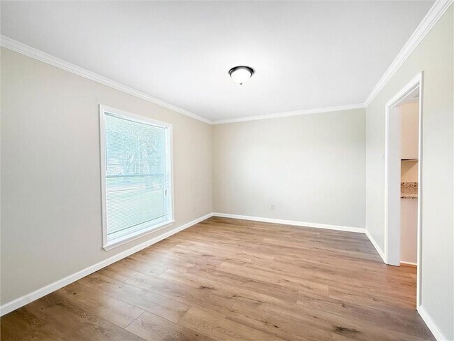 Building Photo - 2733 W Friendship Dr