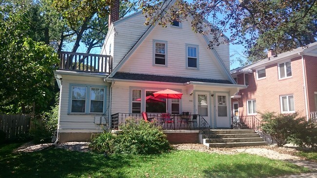 Primary Photo - 210 S Randall Ave