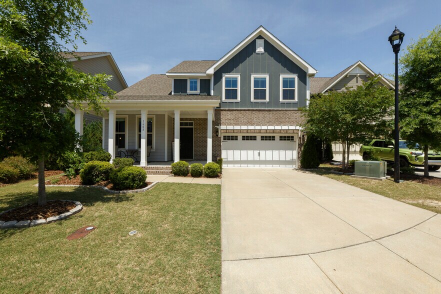 Building Photo - 1608 Cascade Falls Ln