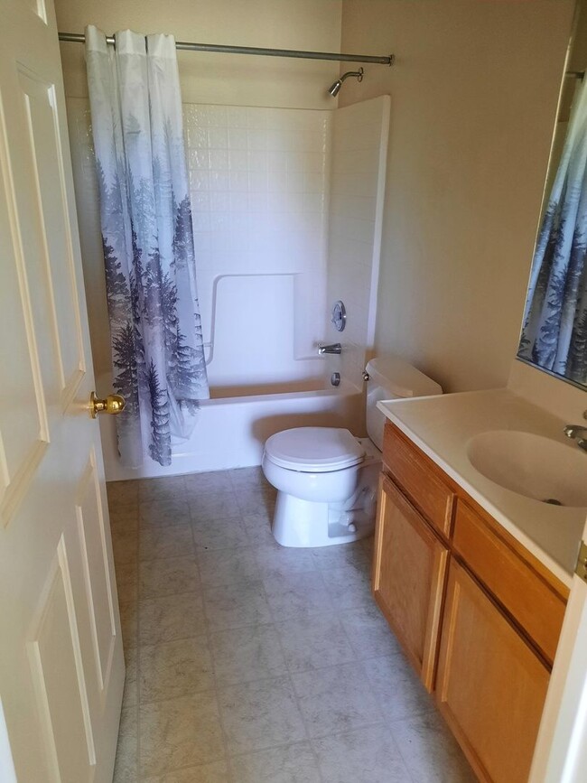 Building Photo - One bedroom apartment for rent in Fallon, ...