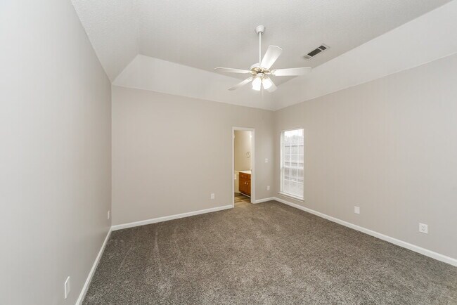 Building Photo - 5637 Morning Flower Dr