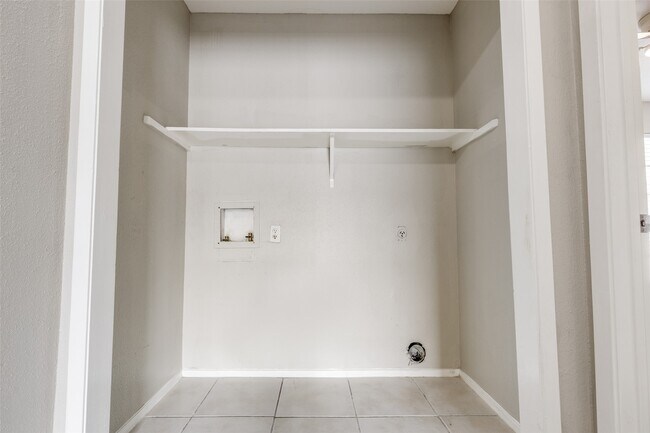 Building Photo - 1930 Avenue B