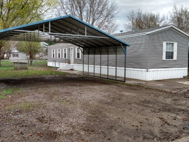 Primary Photo - 56 Bluebell Ln