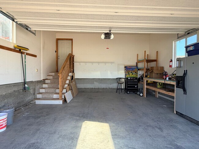 Building Photo - EPHRATA- 2+ bed/2 bath home with private deck w/ hillside views, d/w, a/c and garage! W/S/G paid!