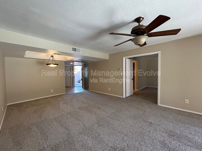 Building Photo - 9465 N 92nd St