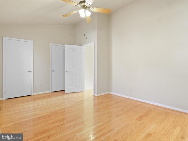 Building Photo - 6751 Cardinal Woods Ct