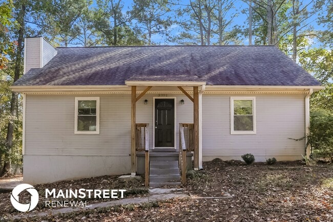 Building Photo - 3991 Woodland Cir SE
