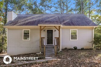 Building Photo - 3991 Woodland Cir SE
