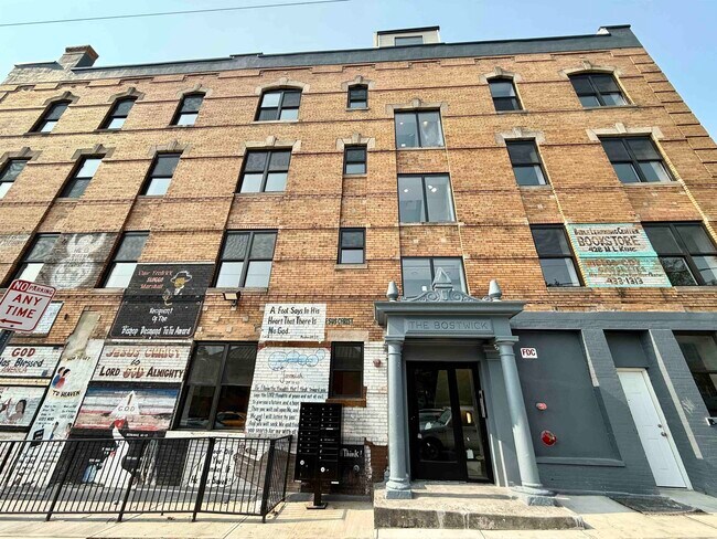 Building Photo - 269 M.L.K. Drive