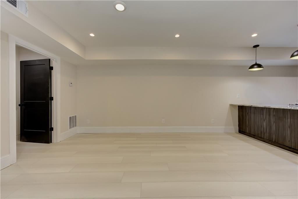 Building Photo - 83 26th St NW