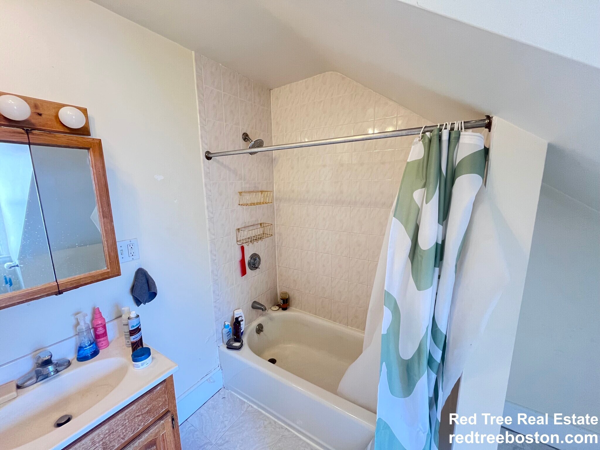 Building Photo - 214 Freeman St