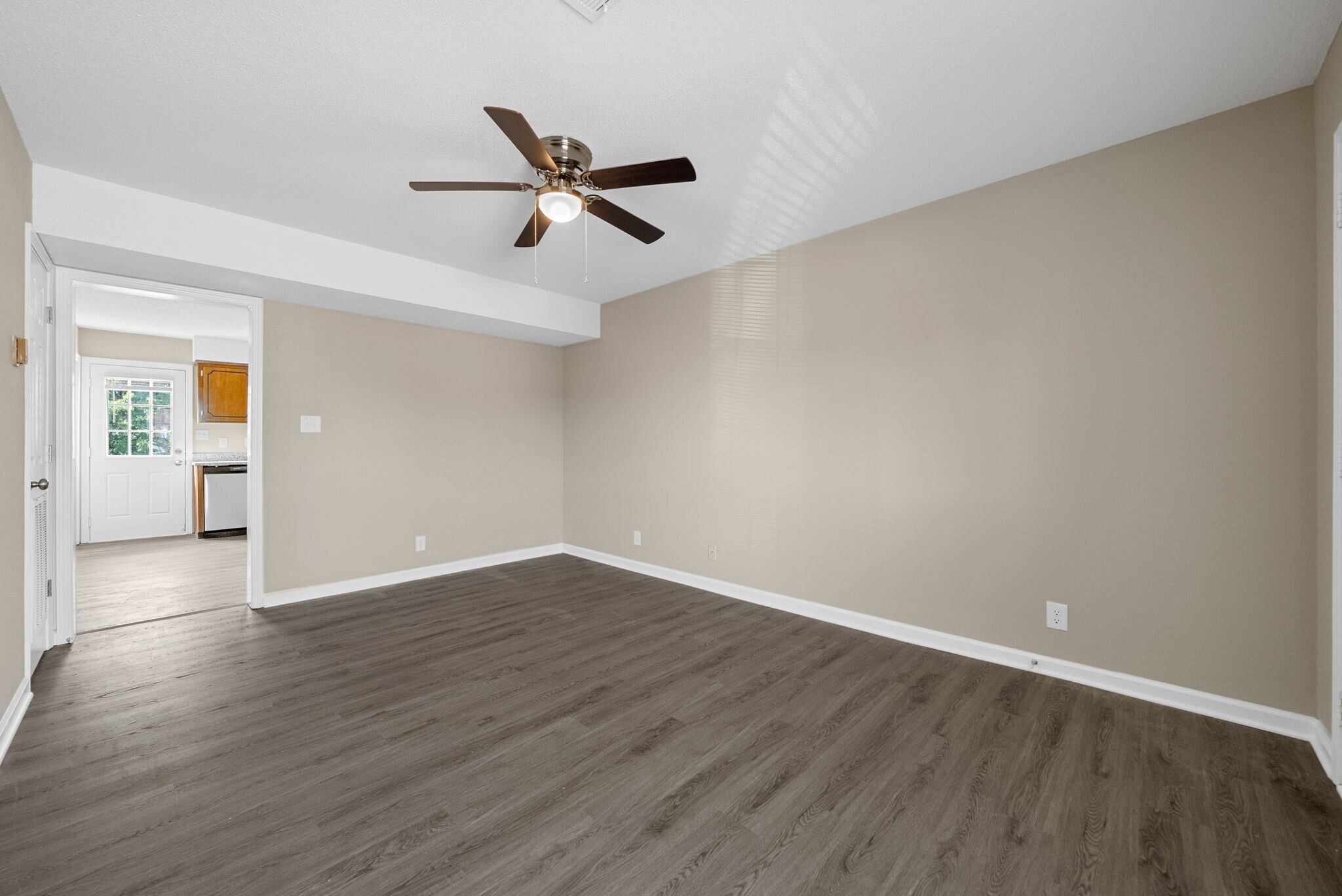 Building Photo - 261 Winters Ct