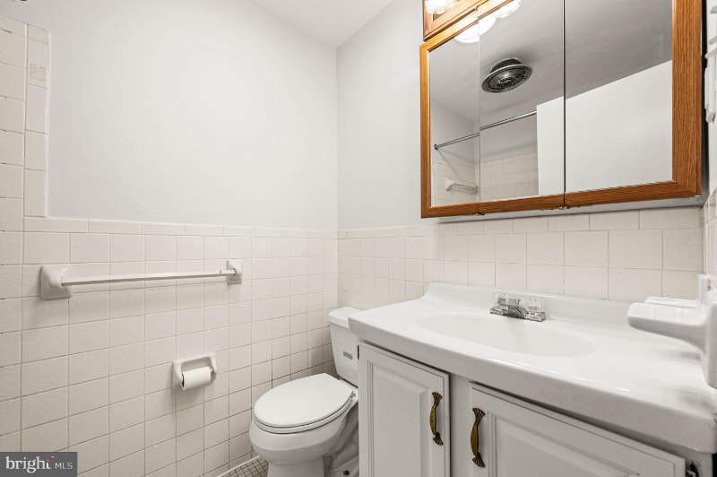 Building Photo - 1518 Manley Rd