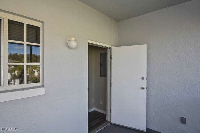 Building Photo - 8331 Bernwood Cove Loop