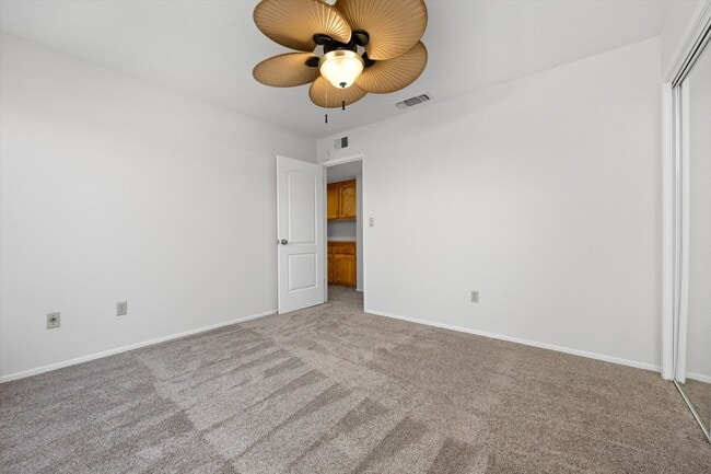 Building Photo - 2901 Loveland Way