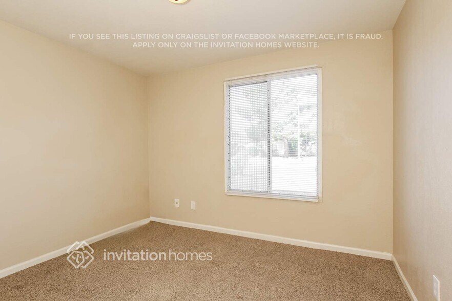 Building Photo - 6525 W Vogel Ave