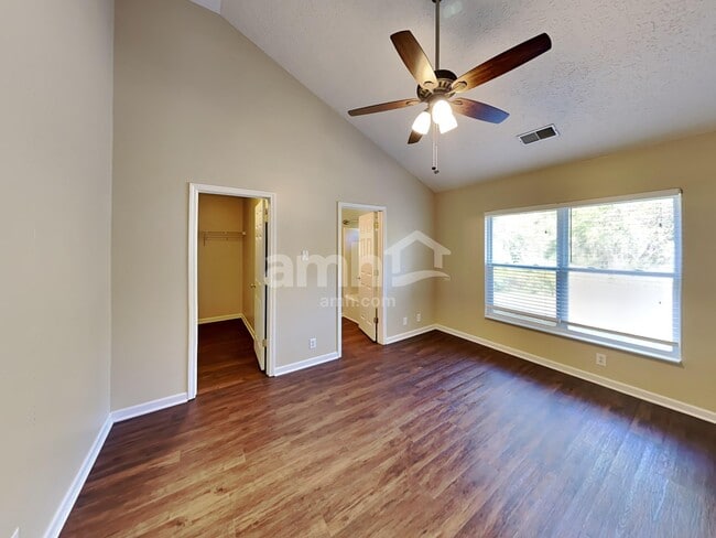 Building Photo - 1237 Cheyenne Ct