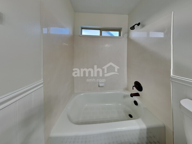 Building Photo - 4802 Addison Ave