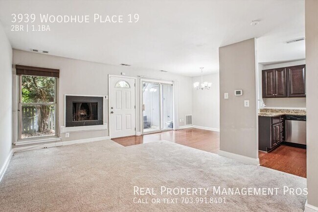 Building Photo - 3939 Woodhue Pl