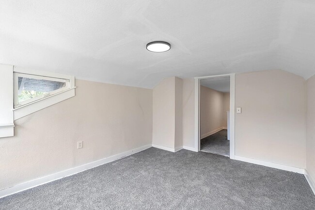 Building Photo - 244 S Volutsia Ave