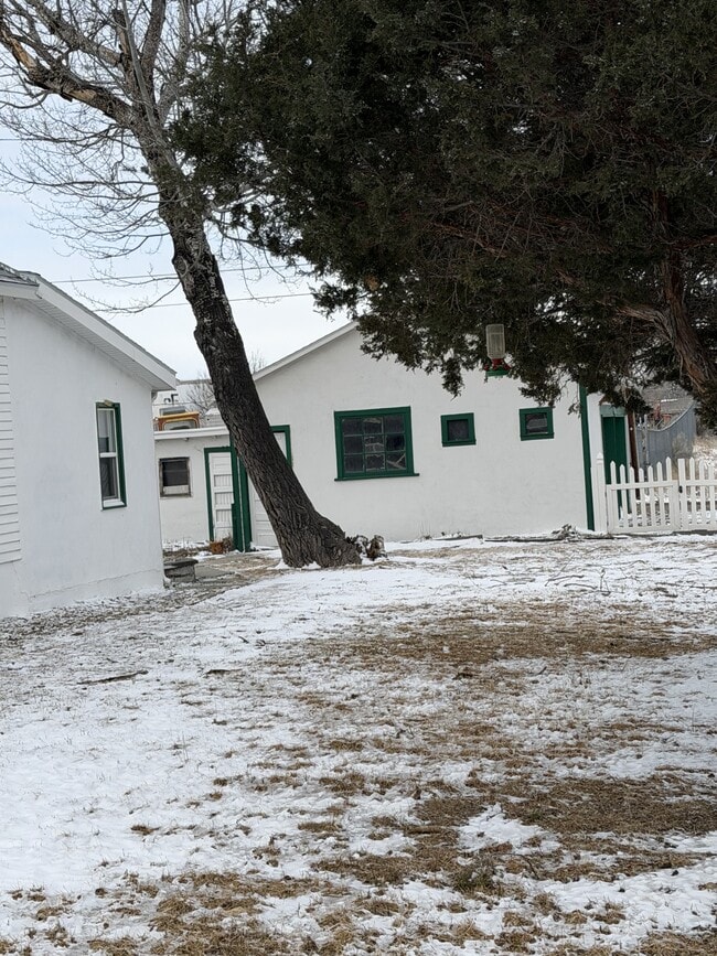 Building Photo - 338 N 2nd St