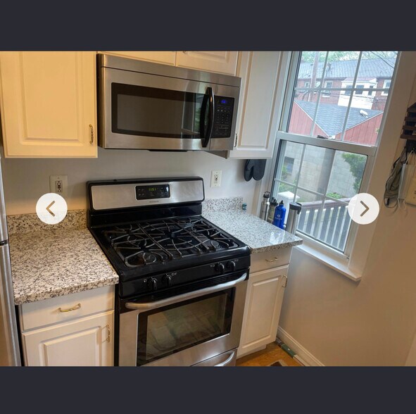 Building Photo - 5931 Alder St