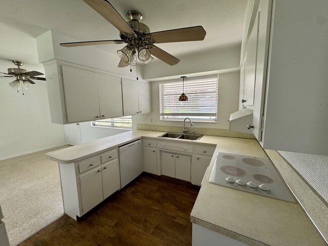 Building Photo - 678 NW 12th Terrace