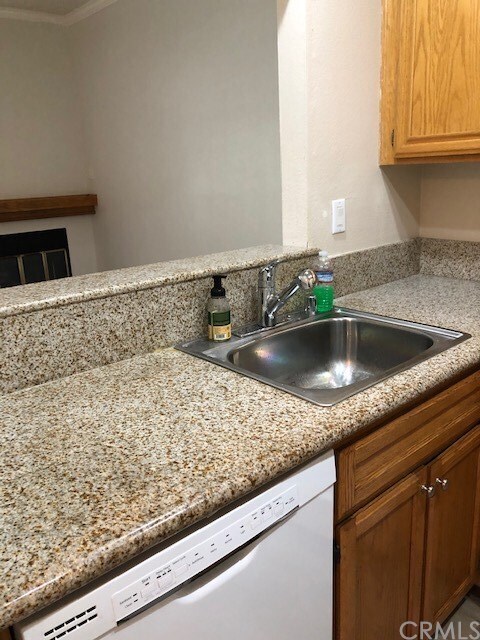 Building Photo - 82 Flor De Sol