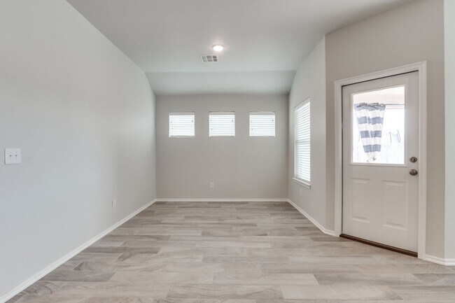 Building Photo - 3 Bed in Piedmont