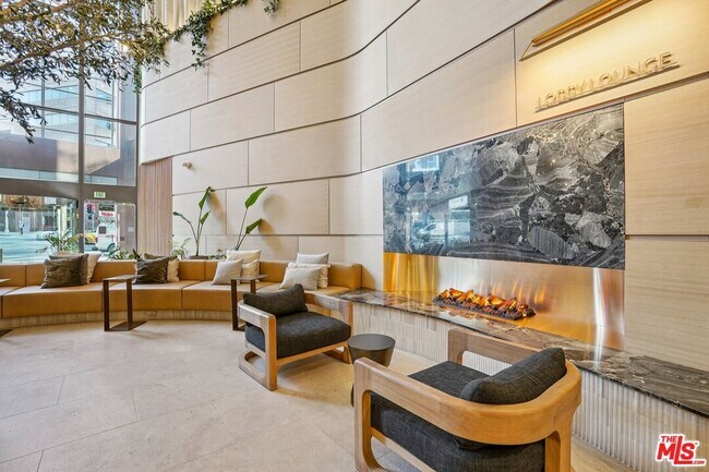 Building Photo - 1100 Wilshire Blvd