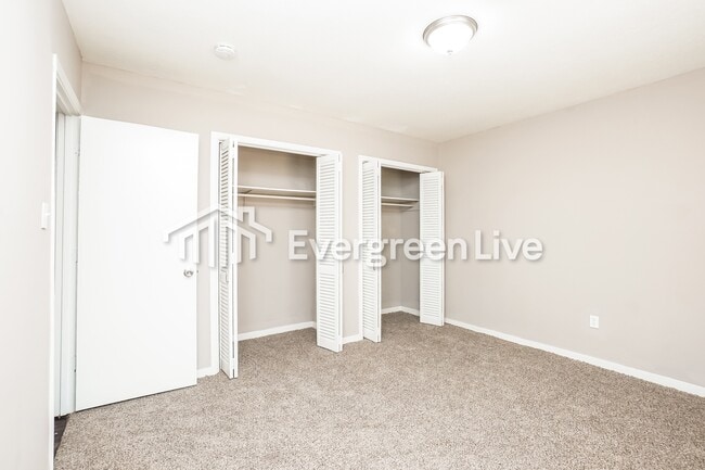 Building Photo - 5805 Baxter Dr