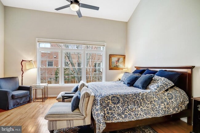 Building Photo - 1505 N Colonial Terrace