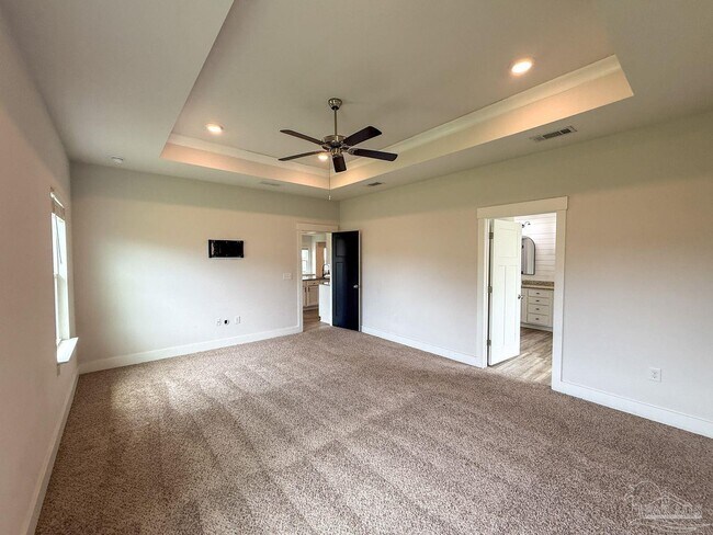 Building Photo - 6169 Jenks Dr