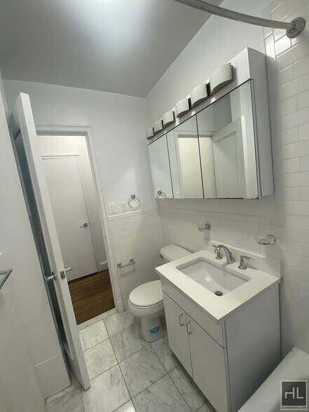 Building Photo - EAST 46 STREET