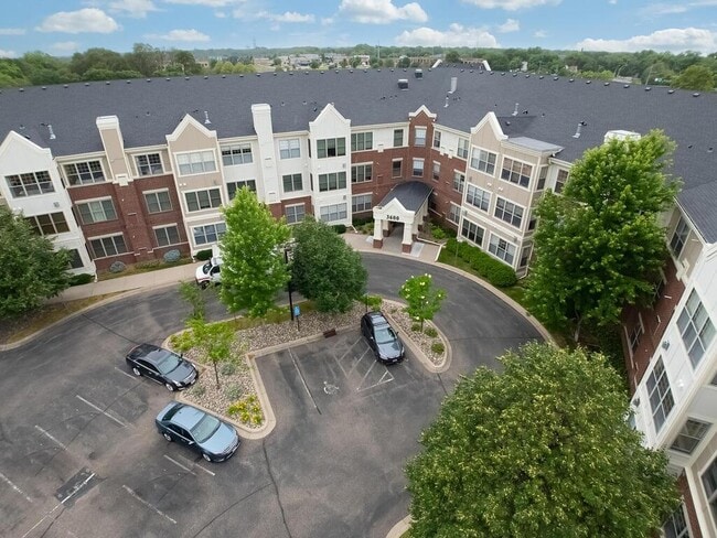 Building Photo - 3600 Wooddale Ave S