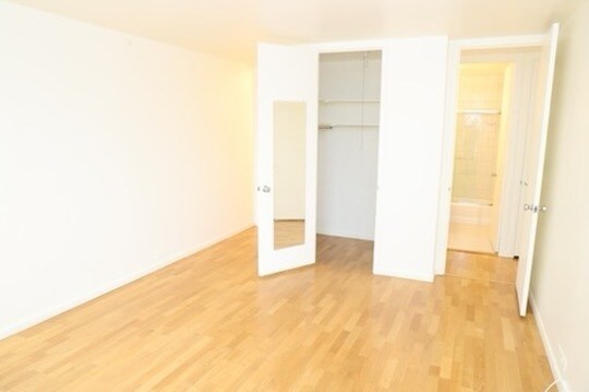 Building Photo - 4800 S Chicago Beach Dr