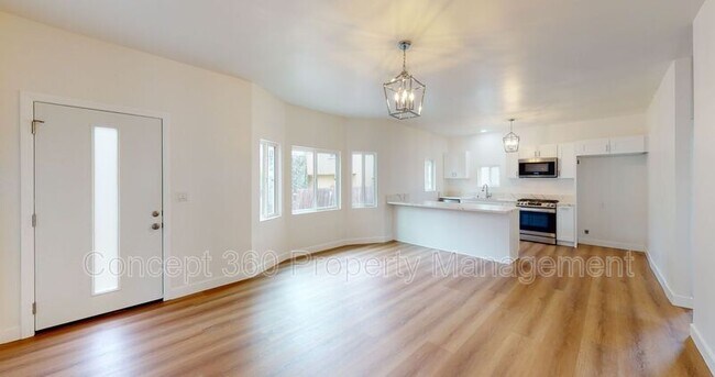 Building Photo - 1115 Pacific Ave