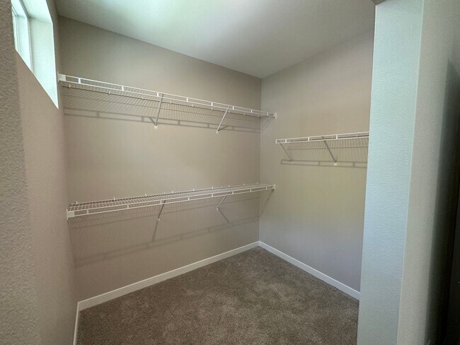 Building Photo - 1112 12th St N